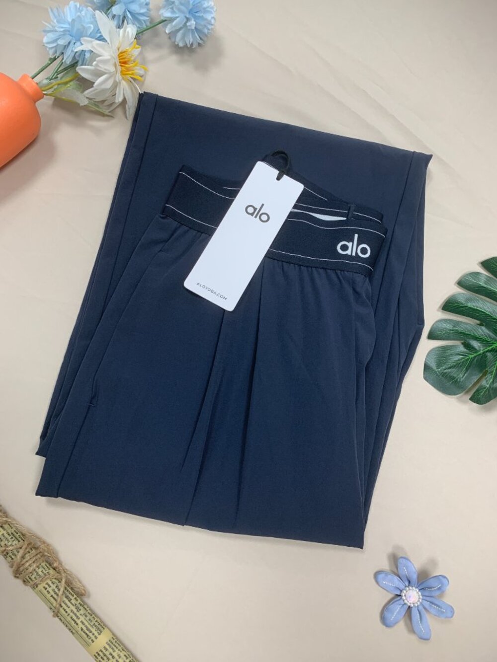 🌌ALO Yoga New Navy Relaxed Women's Suit Up Trouser✨Regular 30" Inseam - Picture 9 of 10
